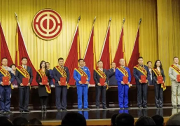 сотрудников-4