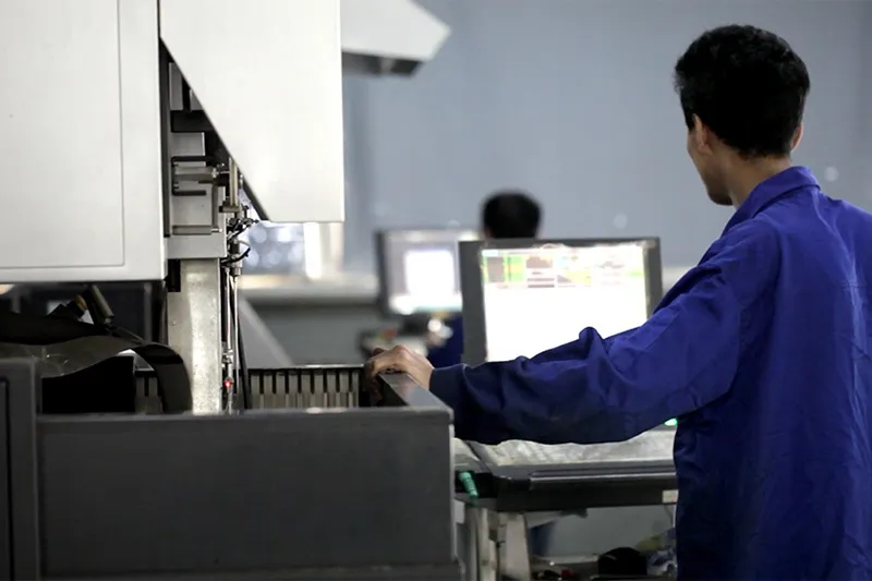 Металлические (9)